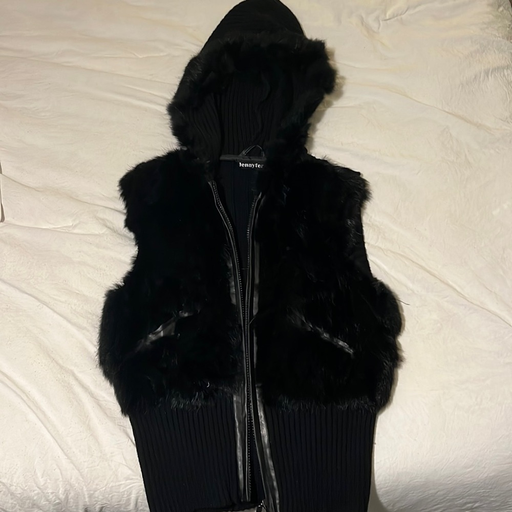 Jennyfer J black faux fur vest with hood - medium child